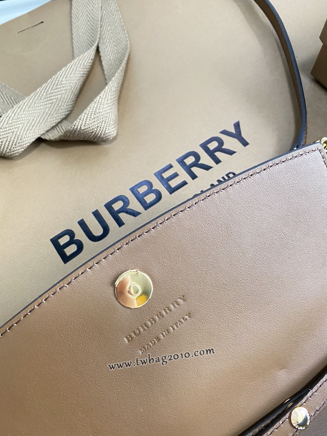 Burberry專門店新款House格紋拼皮革錢夾 巴寶莉小型手袋鏈條錢包 yxb1225